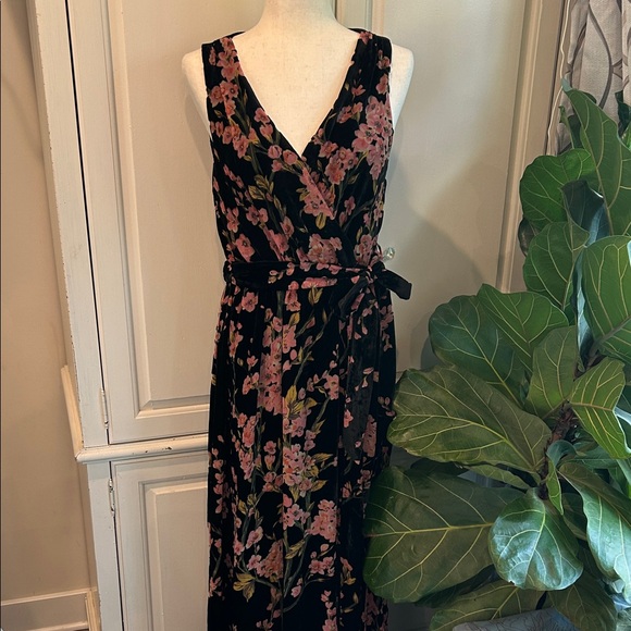 NEW Baltic Born Velvet Floral Black and Pink Wrap Full Length Dress Size Large - Picture 2 of 15